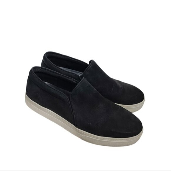 Eileen Fisher Black Low Top Slip On Black & White Shoes 6 - Picture 1 of 7